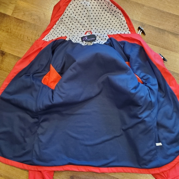 Ladies raincoat - Picture 2 of 4